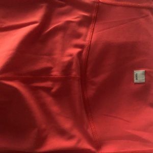 NWOT Vuori leggings